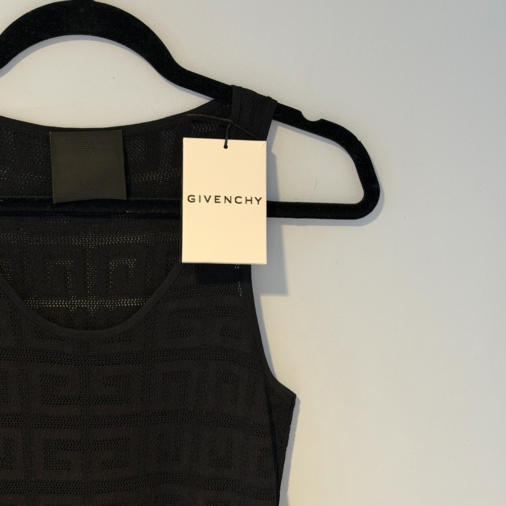 Women’s Givenchy Dress,
Logo mini dress, new with tags - Picture 6 of 11